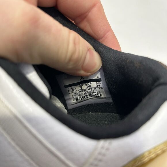Nike Air Jordan 11 Retro Low GS “Closing Ceremony” - Picture 9 of 9